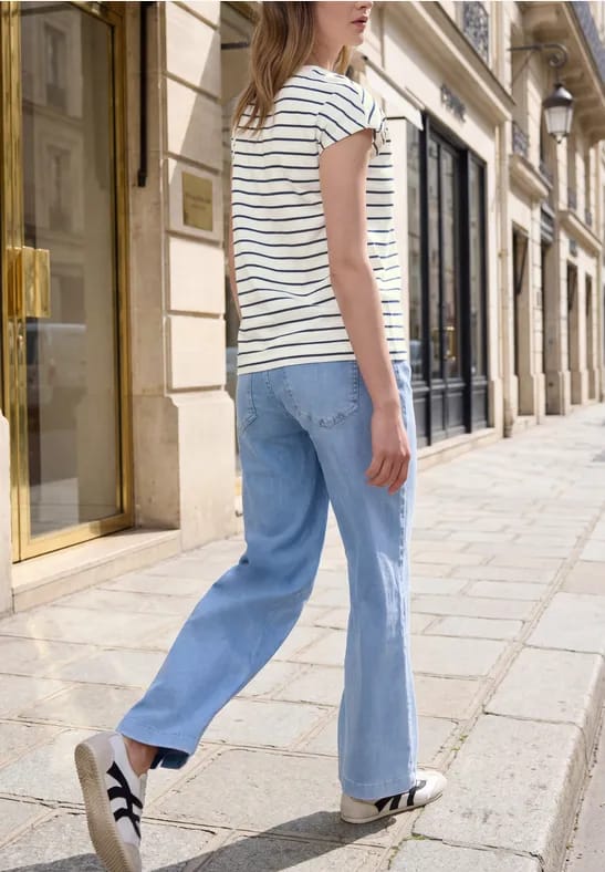 Shirt met ronde hals en losse schouders
