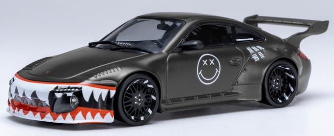 Porsche 911 (997) Old New 2020 Grijs Model 1/43 IXO Models