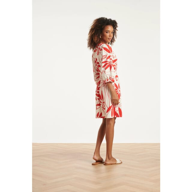 Smashed Lemon Jurk met rode bloemenprint in comfortabele travelstof |