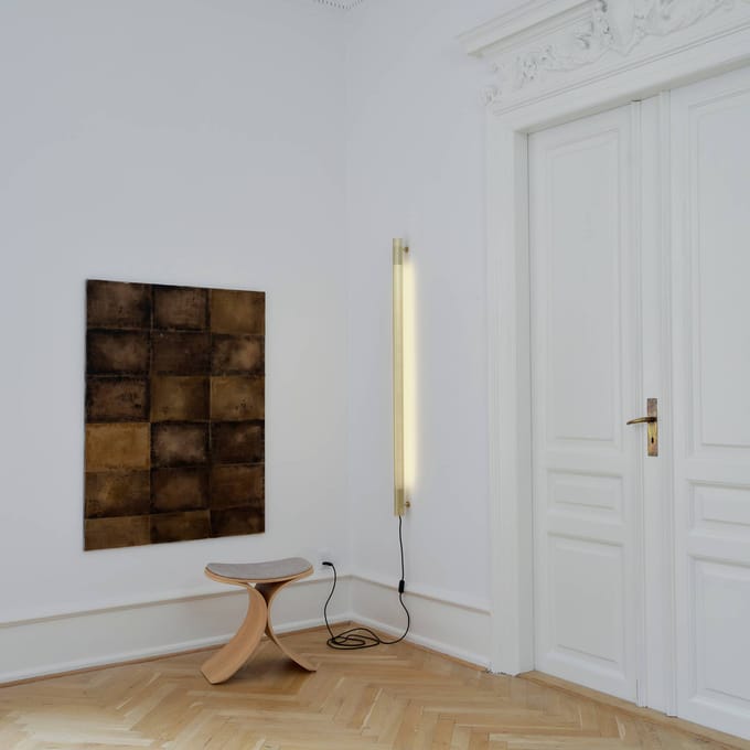 GEJST wandlamp Radent messingkleurig, hoogte 135 cm, G13 LED