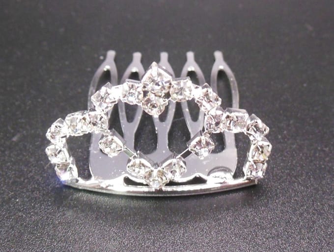 Tiara mini hartjes-vorm met strass breed