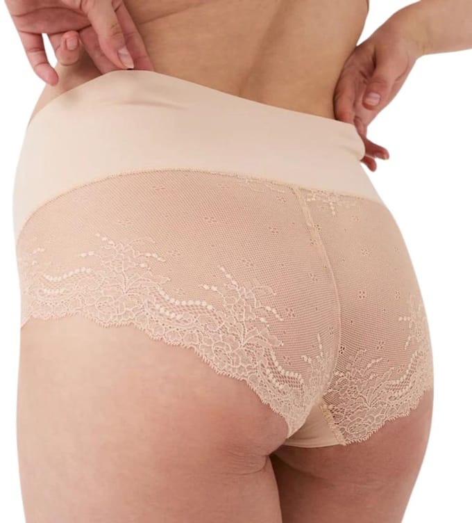 SPANXsupersmooth™ Undie-tectable® Lace Hi-Hipster- Soft Nude - Maat S