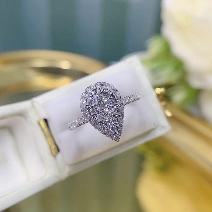 Mode Peervorm Ring Voor Vrouwen Luxe Micro Verharde Kristallen Zirkoon Ring Elegante Bruids Bruiloft Engagement Sieraden Voor Lover 8 white
