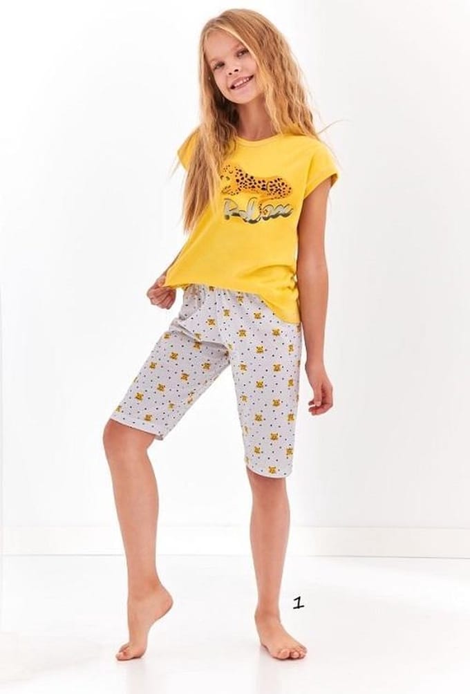 Taro Short Pyjama Amelia. Maat: 122 cm / 7 jaar.