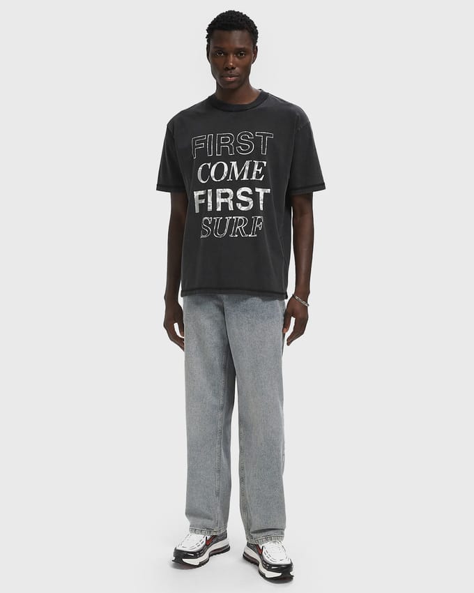 FIRST COME FIRST SURF TEE