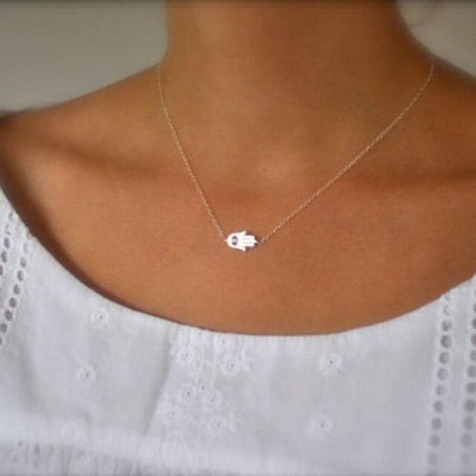 Ketting met hanger Hand van Fatima zilverkleur