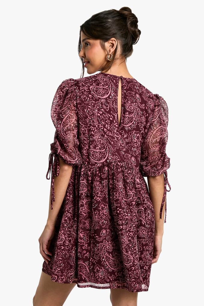 boohoo Dames Paisley geraffelde mouw minisjurk | Pruim | Maat: 36