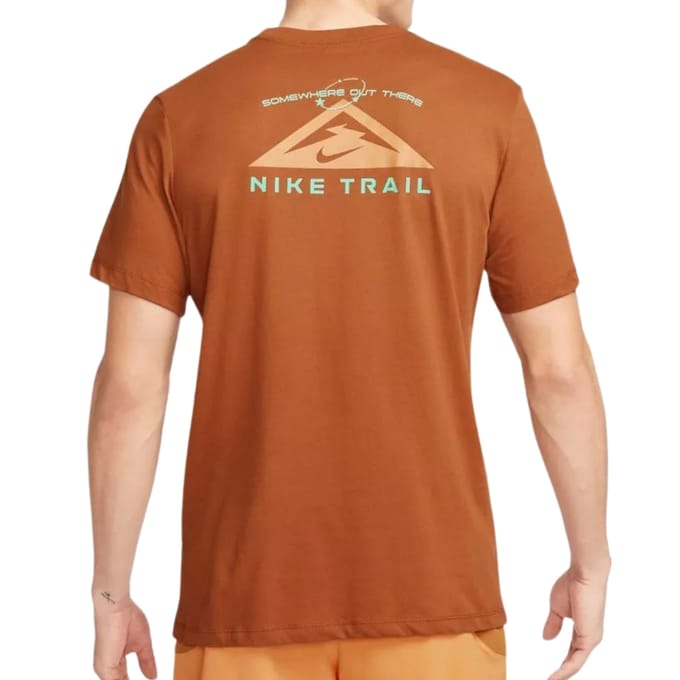 Nike Mountail Trail-logo bruin T-shirt