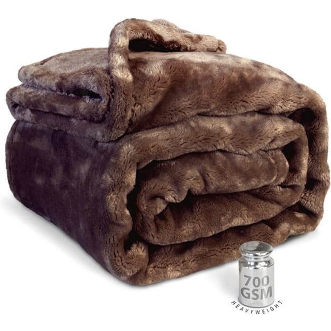 Unique Living - Plaid Silke - 150x200cm - Bruin