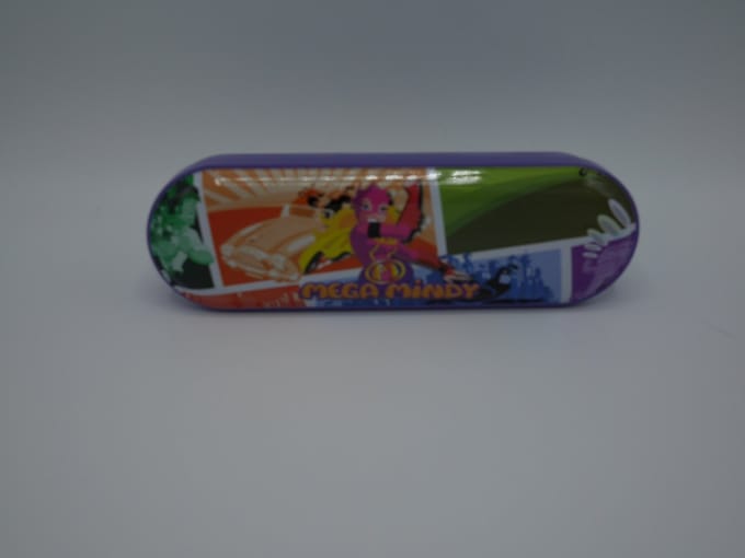 Mega Mindy metalen pennendoos met extra opbergvakje.