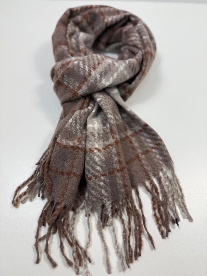 Wintersjaal ruit zonder wol, kriebelt niet! 100% viscose