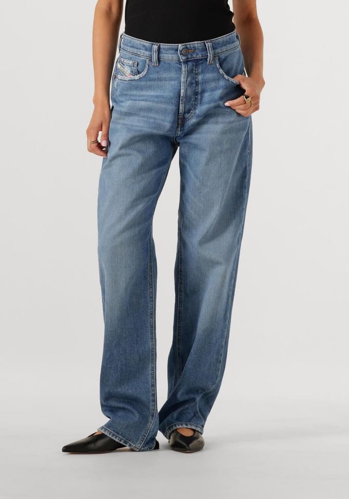 Diesel 1988 D-ark Jeans Dames - Broek - Lichtblauw - Maat 28/30