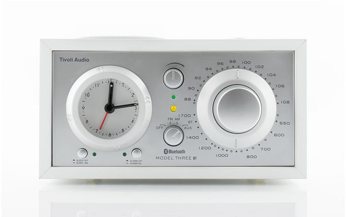 Tivoli Audio - Model 3 BT w/ USB - Wekkerradio met Bluetooth - Wit/Zilver
