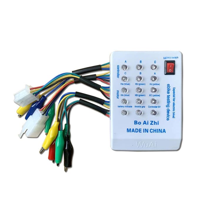 Elektrische voertuigcontrollertester Autoreparatiebatterijtester Multifunctioneel elektrisch voertuig white
