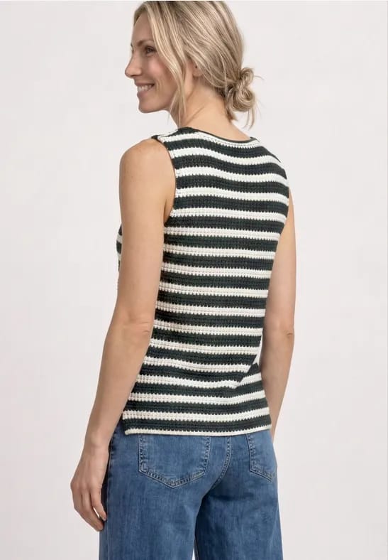 Top met strepen in een gebreide look