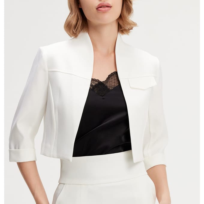 Minimalistische cropjackeet