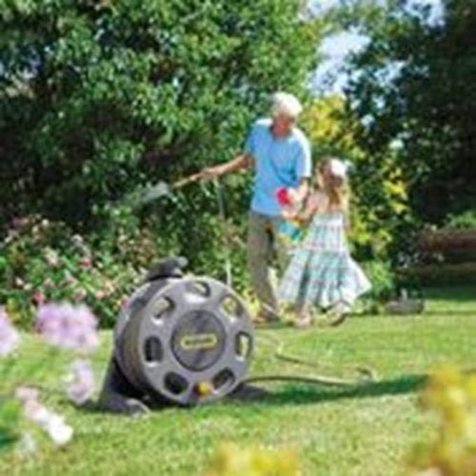 Compacte slanghaspel 15m - Geïntegreerd handvat en multifunctionele slang