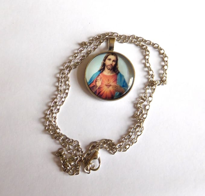 Ketting met hanger H.Hart Jezus zilverkleur