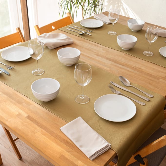 1x Monaco Tafelloper Goud - lederlook - Goud - Loper - kunstleder - 140x45cm
