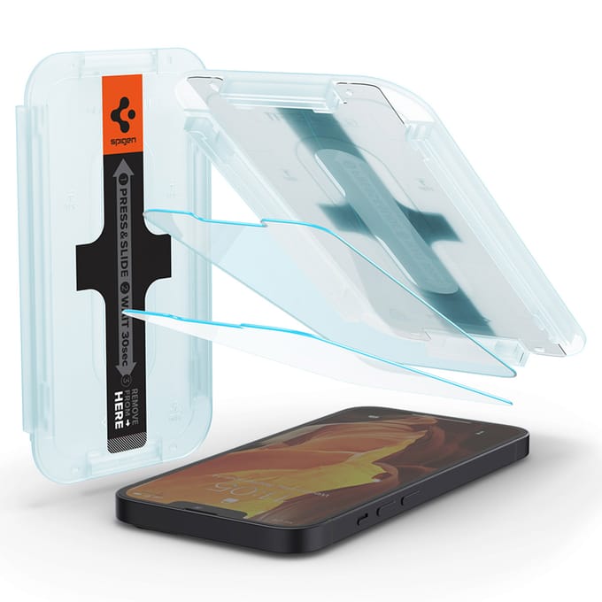 Spigen Screen Protector Geschikt voor Apple iPhone 17e / 16e / 14 / 13 / 13 Pro - EZ Fit GLAS.tR - 9H Tempered Glass - Case Friendly - Gemakkelijke Installatie - 2-Pack