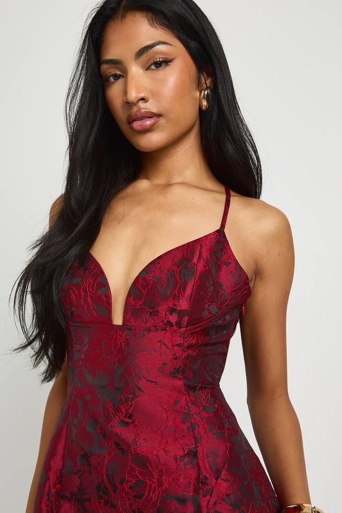 boohoo Dames Jacquard satijnen gestructureerde mini-jurk | Red | Maat: 16