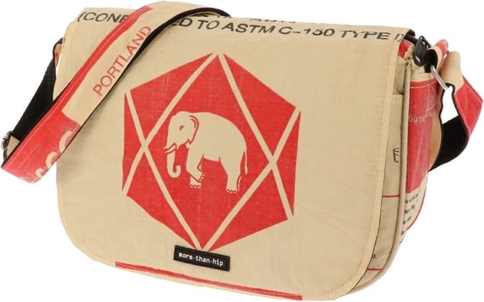 Handtas Qinisa - Gerecyclede Cementzakken - Olifant Rood