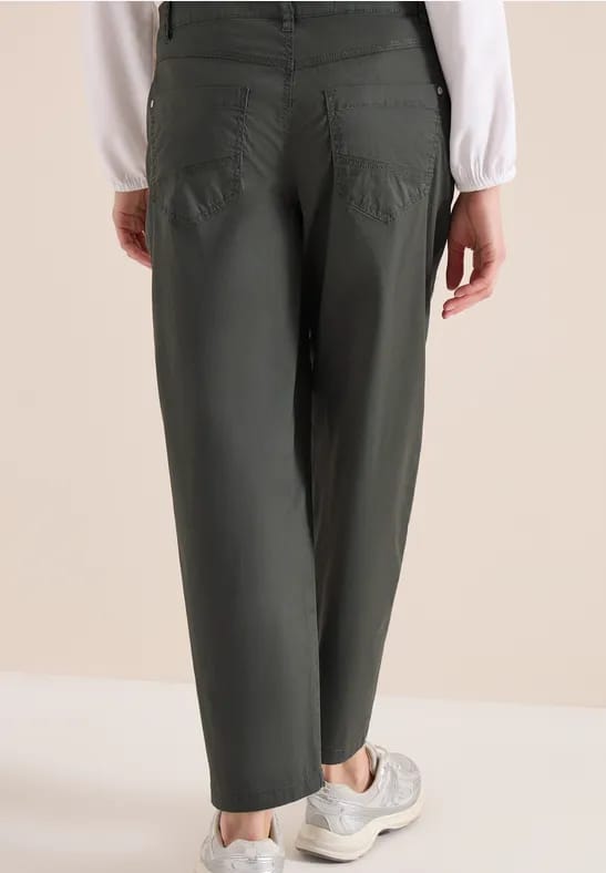 Mid Waist Barrel Leg broek in Casual Fit