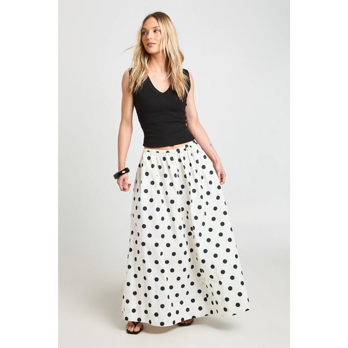 boohoo Dames Petite Maxi Rok Met Stippenprint En Volumineus Poplin | Wit | Maat: 36