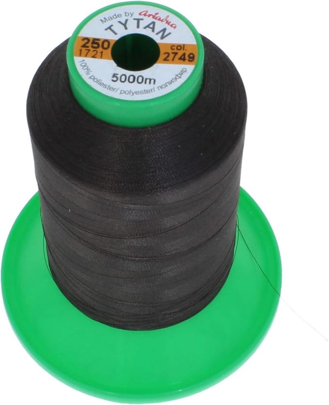 4 Rollen Sterk Overlockgaren Polyester Kettelgaren 5000 Meter per Rol Bordeaux