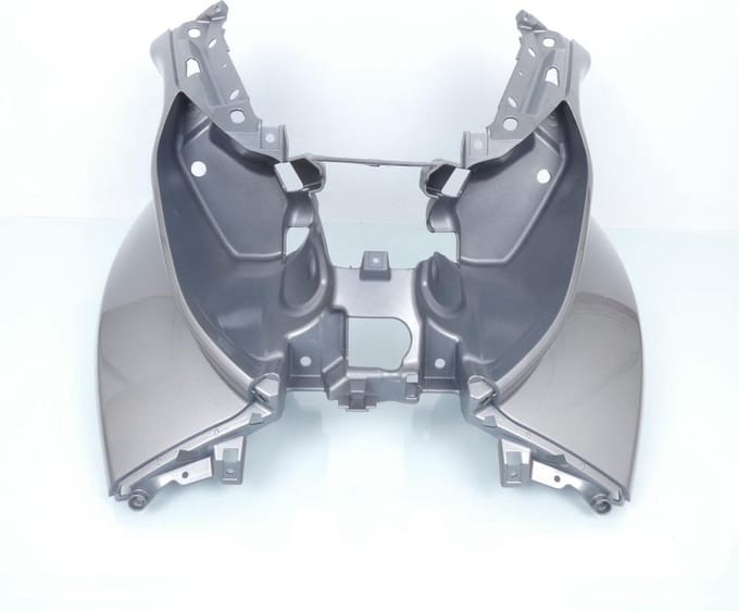 Beenschild vooraan voor scooter Piaggio 400 Mp3 Mic 2008 tot 2009 65370460EV 713/B grijs