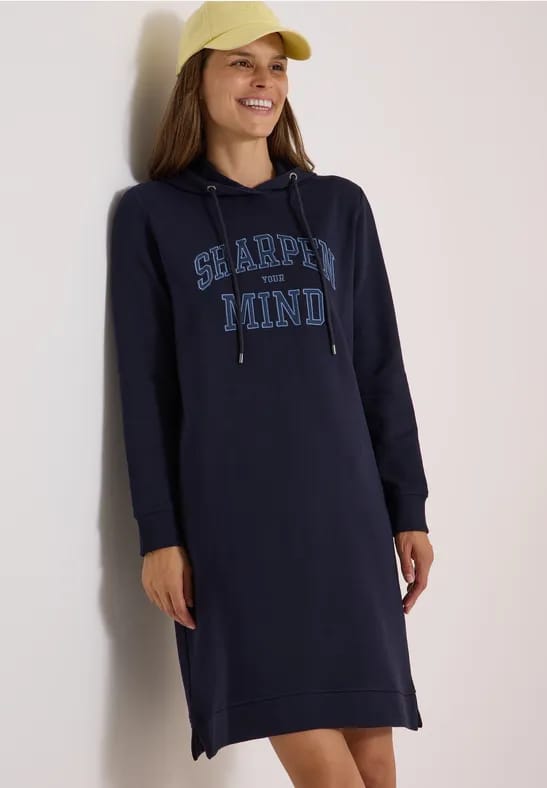 Kniehoge sweaterjurk met capuchon