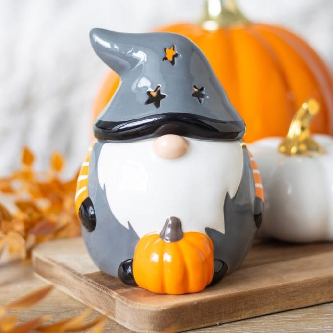 Something Different - Halloween Gonk Oliebrander