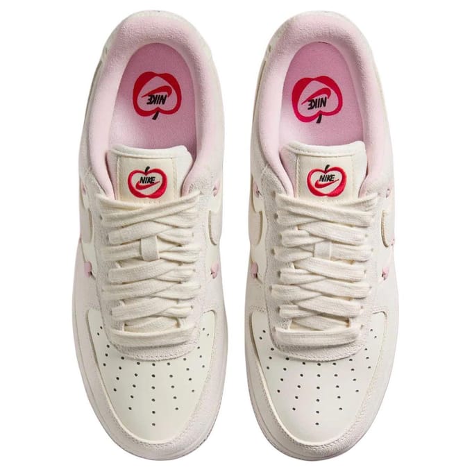 Nike Air Force 1 Low Valentijnsdag 2025 Dames Sneakers HV5992-111 37.5 wit