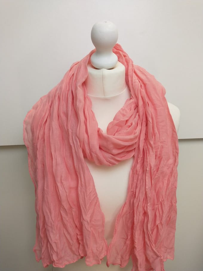 Lange dames sjaal Catharina effen motief roze