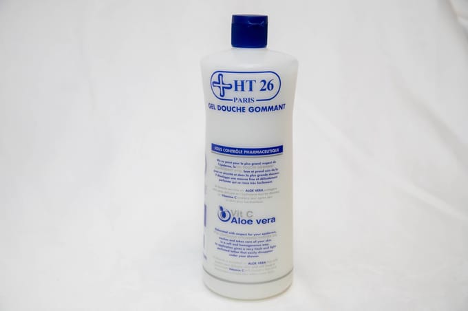HT26 Gel Douche Gommant Eclaircissant