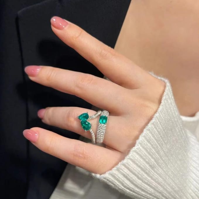 Kleur Smaragd Ringlicht Luxe Volledig Diamant Luxe Coole Stijl Temperament Bezet met Diamanten Opening adjustable brown