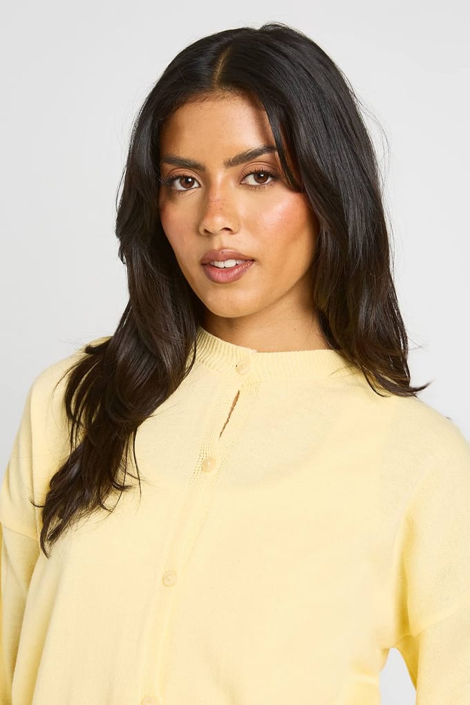 boohoo Dames Vest Met Ronde Hals En Knoopsluiting | Citroen | Maat: Medium