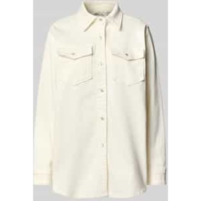 Relaxed fit jeansblouse met paspelzakken op de borst, model 'Dagmar'