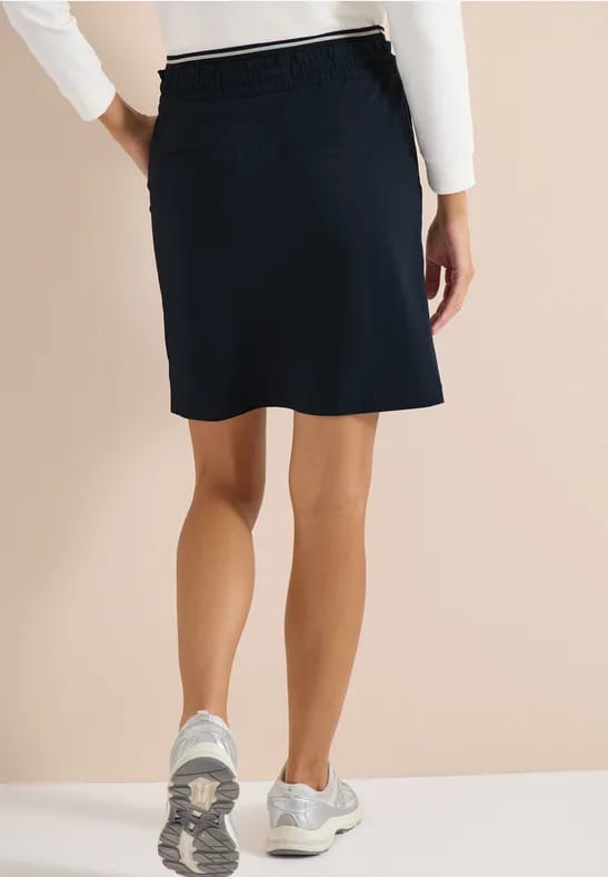 Knielange rok met streepdetail