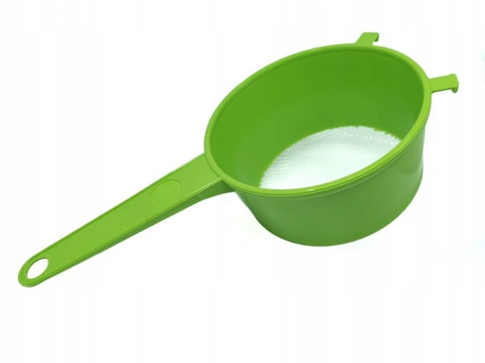 Keukenzeef 15 cm Plastic - Ideaal voor Zeven en Afgieten