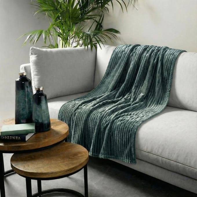 Dutch Decor - Plaid 140x180 cm - MARTHY – superzacht, warm, donzig, rib design – sage groen