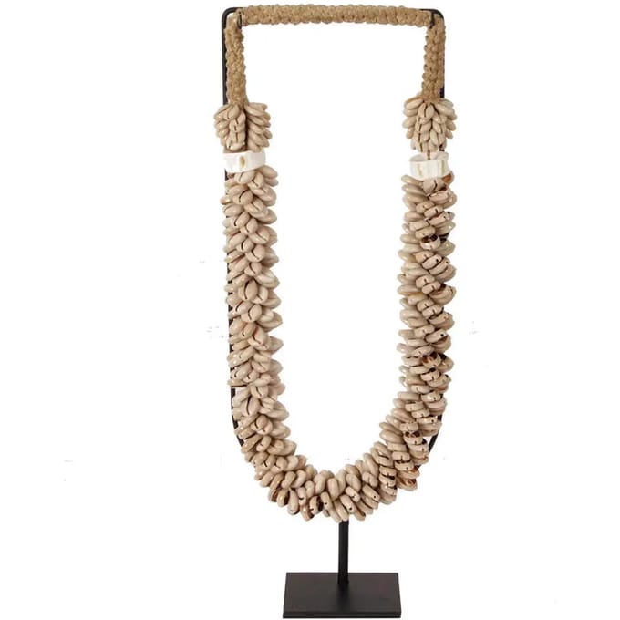 Halsband Pole To Pole Shell Necklace On Stand