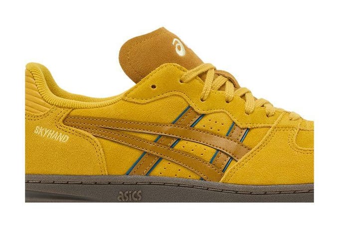ASICS Skyhand OG Hornet Spice Curry 43.5 yellow