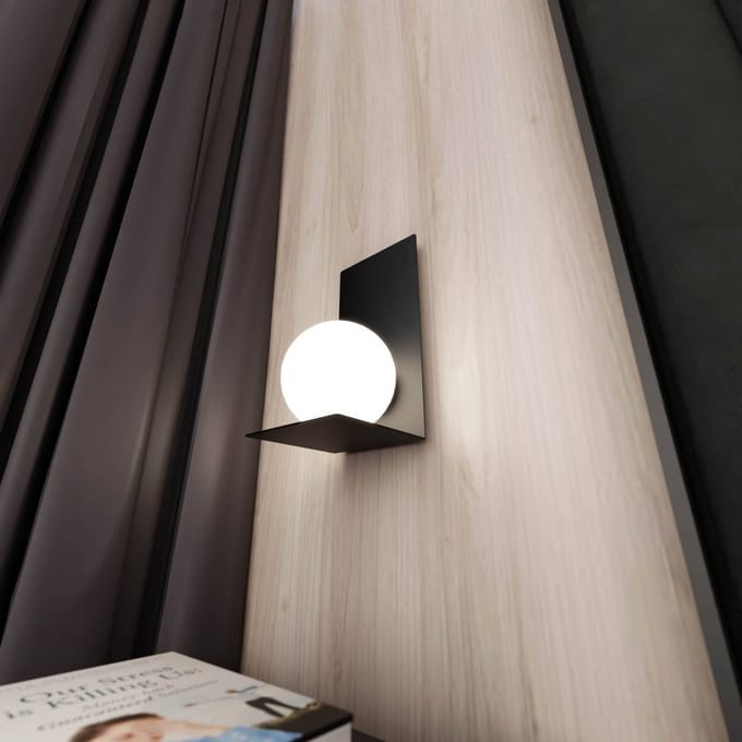 Emibig Rudersdal wandlamp zwart met witte bol in glas E14 - Perfecte verlichting voor elke ruimte