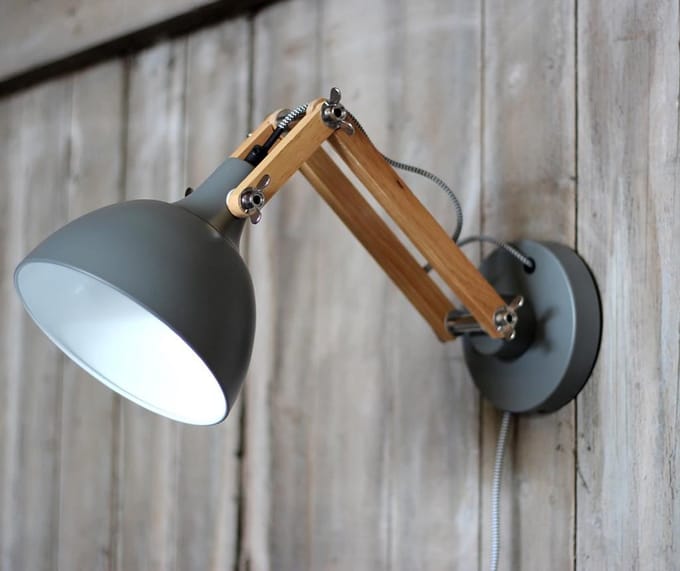 Wandlamp Dexter naturel hout en grijs verstelbare leeslamp van Red Cartel