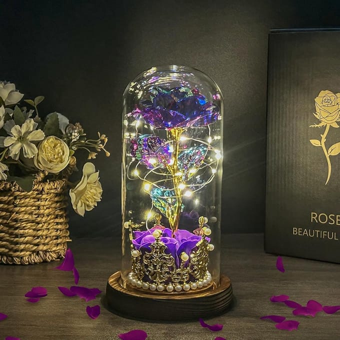 Roos in glas - Eeuwige bloem - Decoratie en cadeau - Met LED verlichting - 25 cm hoog - Lila