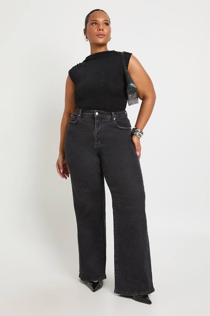 boohoo Dames Plus geruchte bodysuit met geintegreerde halslijn | Black | Maat: 24