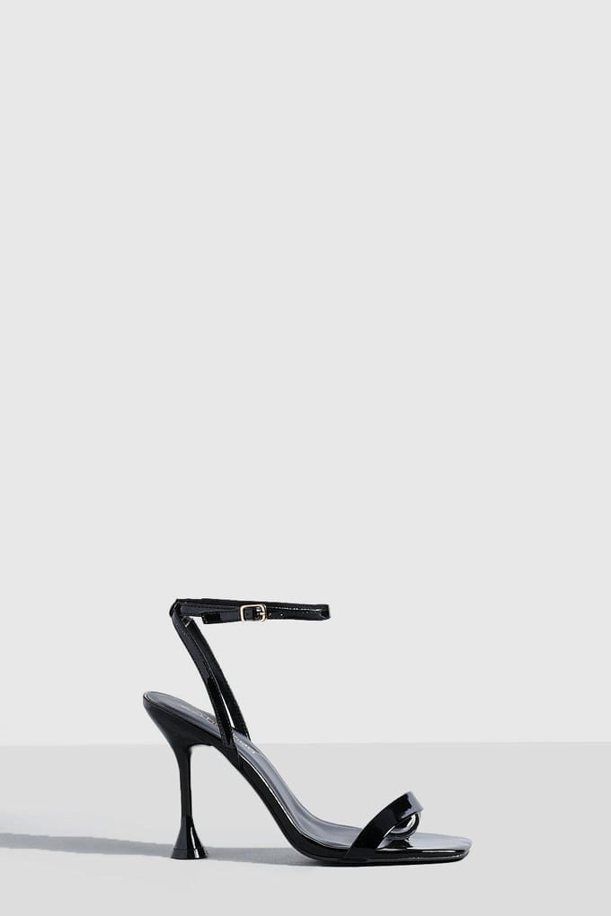 boohoo Dames Wide Fit Flared 2-delig Barely There | Zwart | Maat: 40
