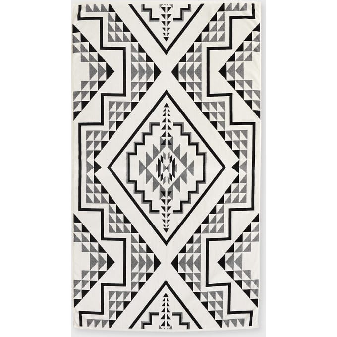 OVERSIZED JACQUARD SPA TOWEL