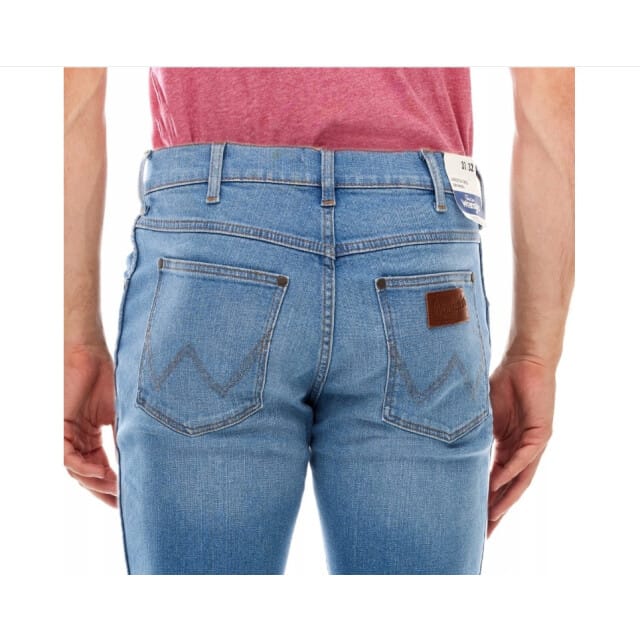 Wrangler Larston halt